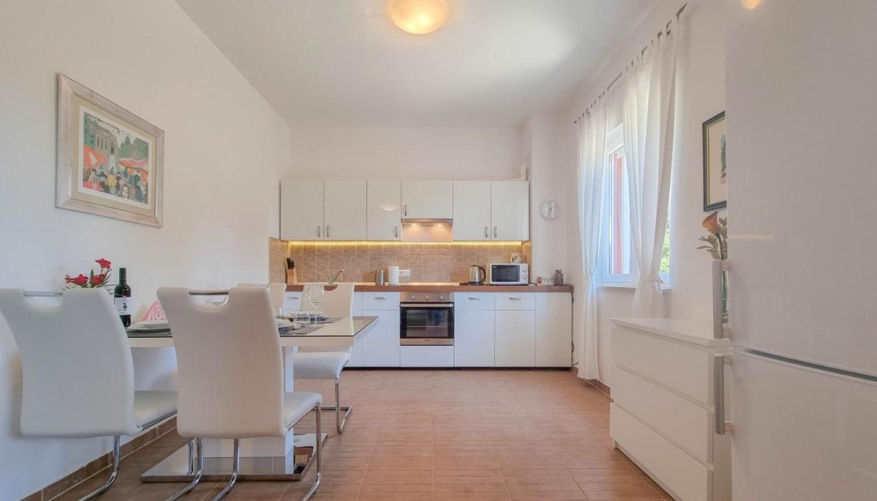 Lea Apartamento Novigrad Istria Exterior foto